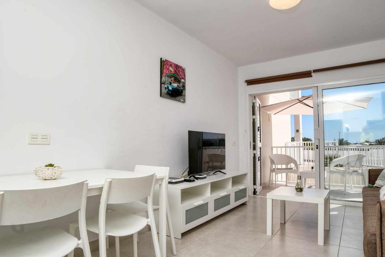 Luminosa Vivienda Vacacional Con Vista A La Piscina Costa Teguise Εξωτερικό φωτογραφία
