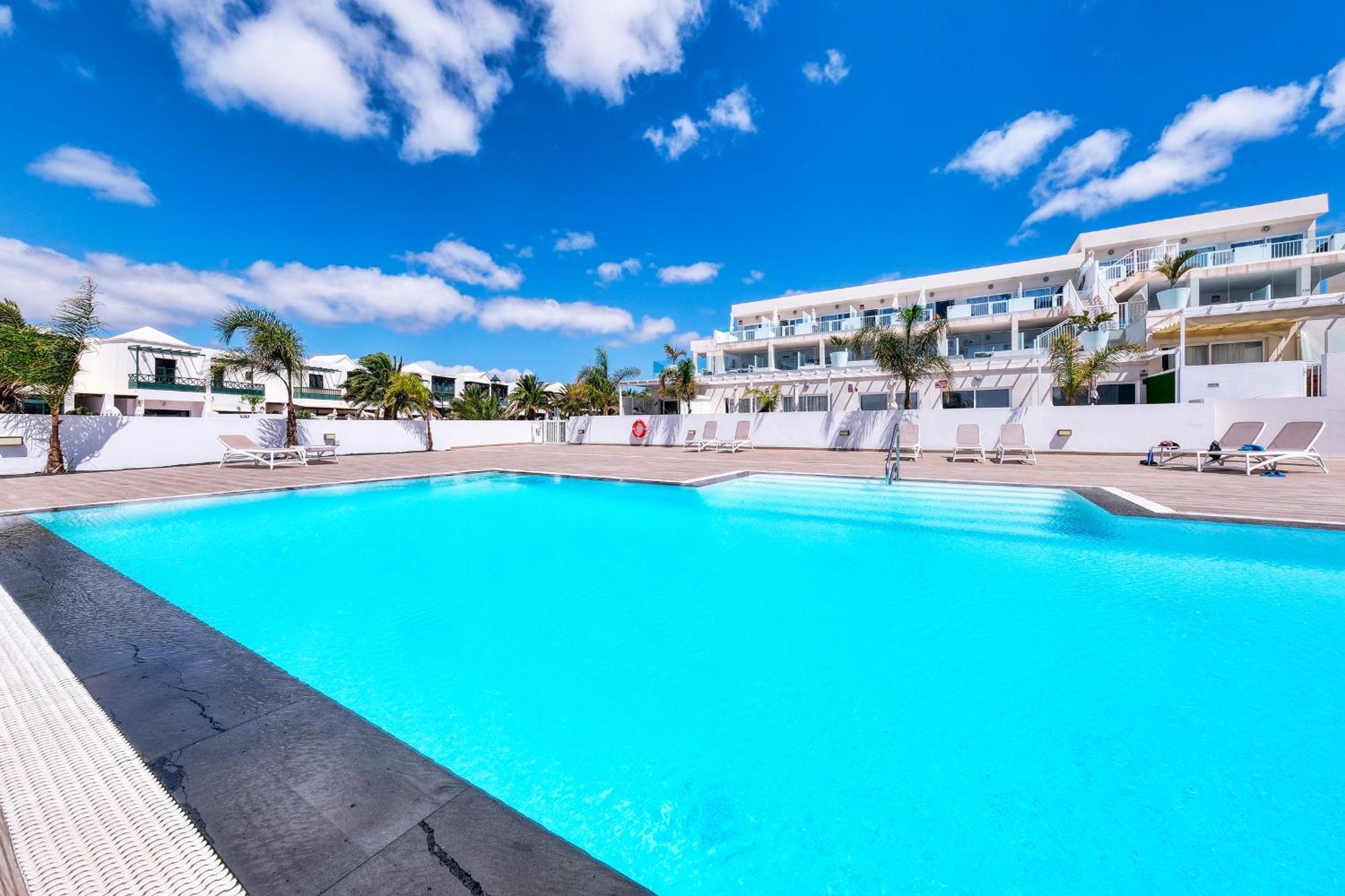 Luminosa Vivienda Vacacional Con Vista A La Piscina Costa Teguise Εξωτερικό φωτογραφία